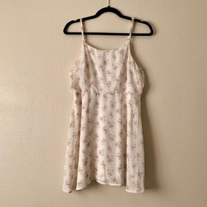 Forever 21 Flowery dress 🌷🌸🌺